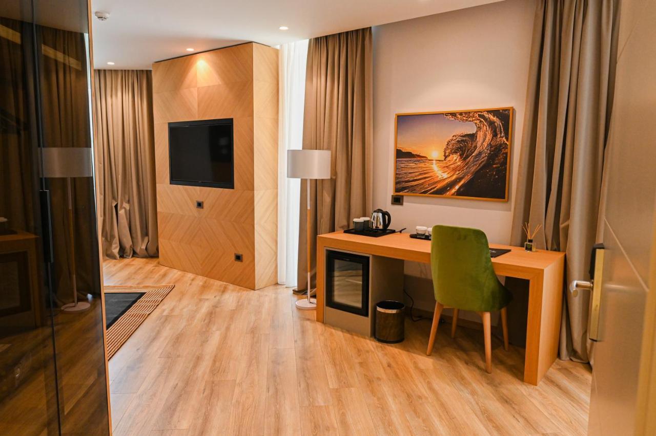 White Hill Hotel, Spa & Conferences Durres Exterior photo
